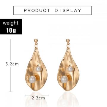 Fashion New Geometric Simple Temperament Metal Folds Shell Pearl Earrings Eardrop Dangler Beautiful Jewelry Gift For Women