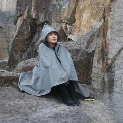 Amazon hot sell Folding picnic blanket picnic mat outdoor camping picnic mat rain coat