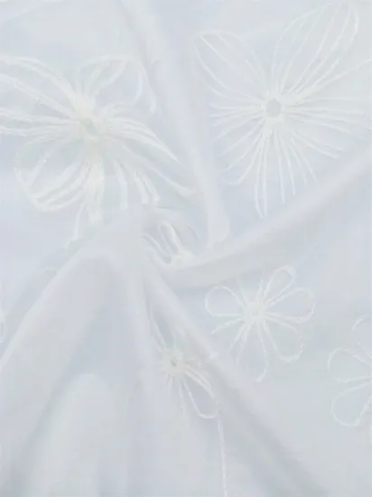 100% Polyester Elegant White Floral Embroidery Fabrics