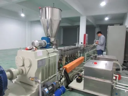 Color masterbatch granulator