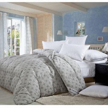 Luxury Woolen Quilts, Weighs 350gsm