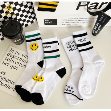 한국 버전 만화 스마일 페이스 높은 튜브 양말