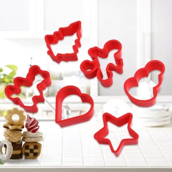 Non-Stick 6-Piece Plastic Baking Utensil Set with 3D Cookie Molds