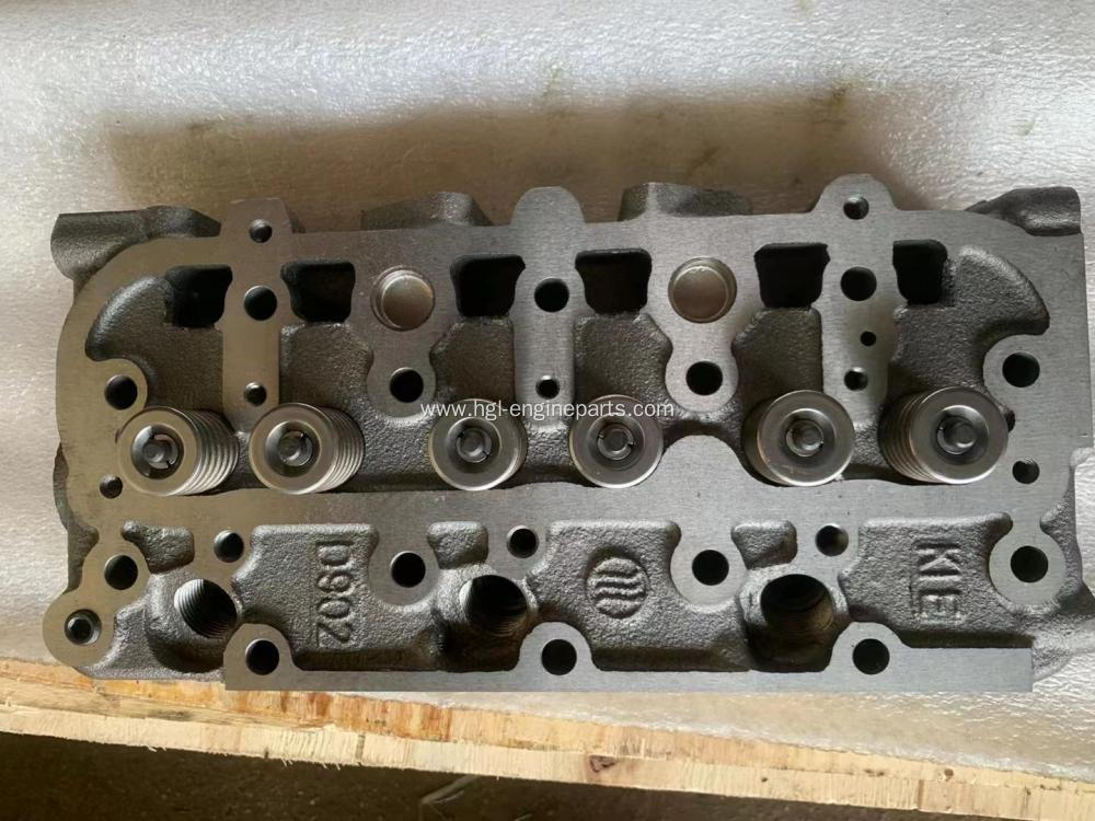 KUBOTA D902 COMPLETE CYLINDER HEAD 16020-03040