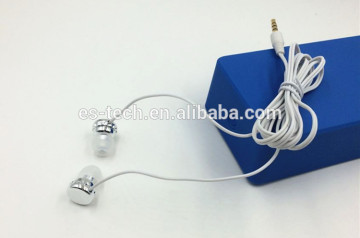 Wired earphones, earphone for retailer and touristic zone