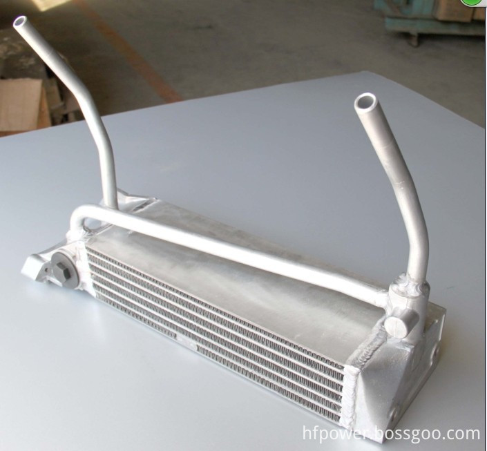 BF4L913 oil cooler