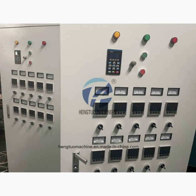 מכונה להכנת סרטי עטיפת מתיחה כפולה