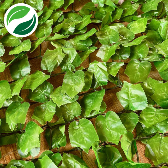 Squeeze net artificial light toothed maple leaf