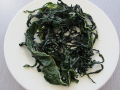 Hojas de wakame saladas de algas marinas