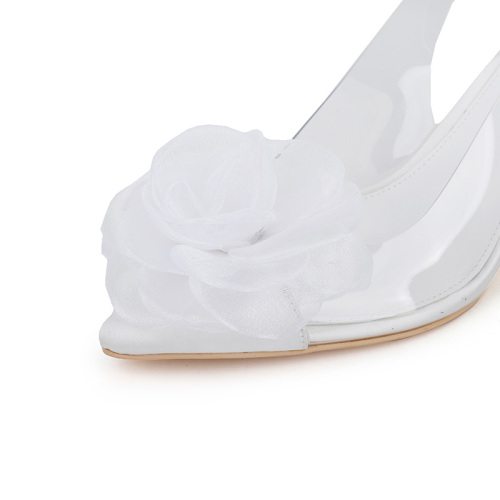 Women's low heels are comfortable and lightweight