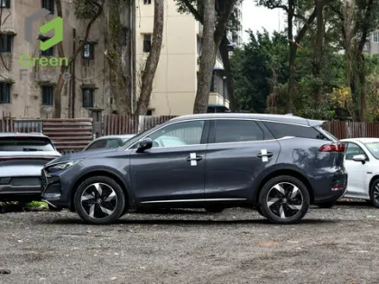 BYD Tang DM-p DM-i: 7 Seat Hybrid Electric SUV