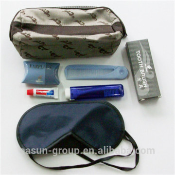 Men bicycle travel beauty kit