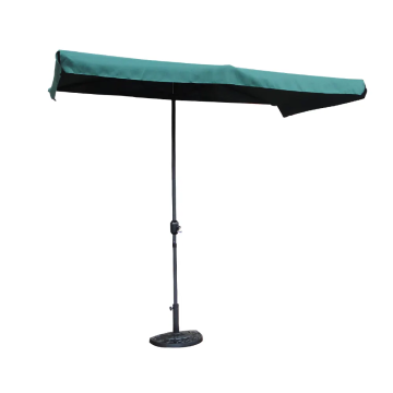 Стильный настенный зонтик от солнца на террасе для открытых пространств