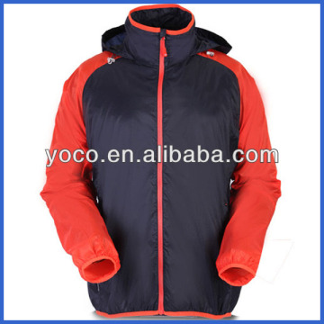 Waterproof polyester mens lightweight down jacket for winters