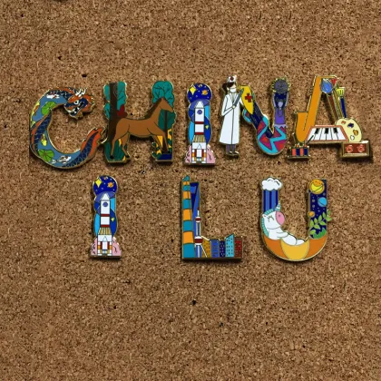 Custom Luminous Enamel Lapel Pin Badge