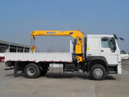 Pipeline Transportation Howo 4×2 Truck Mounted Crane