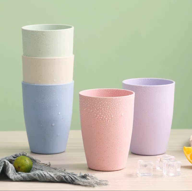 Reusable plastic drinking cup