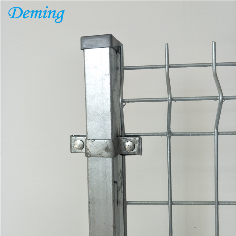 Anping triangle bending galvanized wire mesh fence