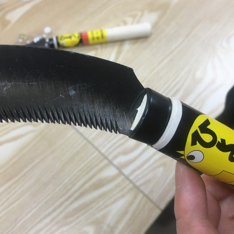High quality solid wood handle 65 Mn steel sickle Outdoor agricultural serrated Japanese sickle