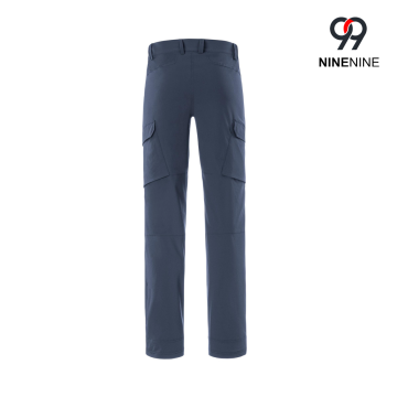Cómoda línea de pantalón elástico para hombre.