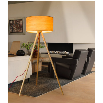 Lampadaire haut en bois LEDER