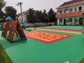 Azulejos de goma para el área de jardín de infantes ecológica