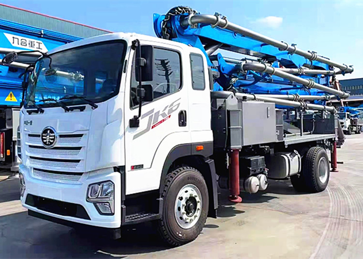 Concrete pump truck Concrete pump truck