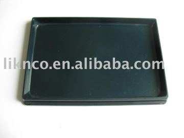 Plastic tray