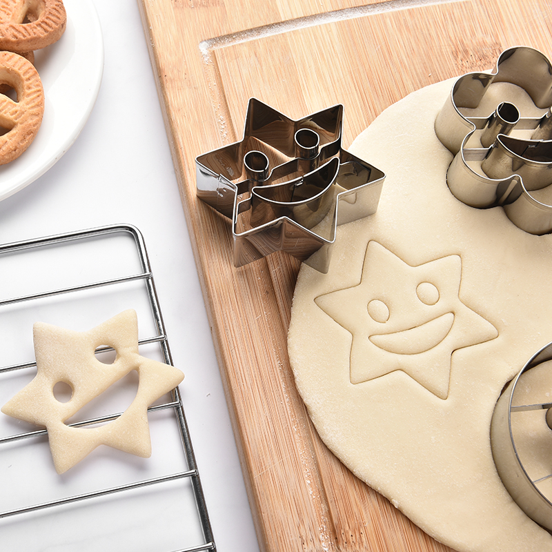 smile cookie cutter set