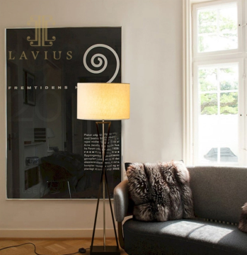 LED floor lamp with modern design