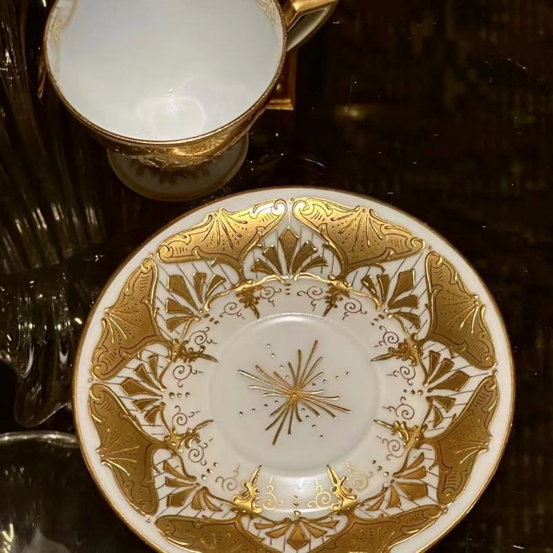 Luxury Gold Trimmed Porcelain Cups and Saucers