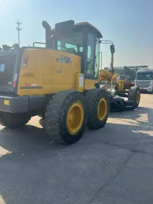 2016 XCMG 1653 Road Grader