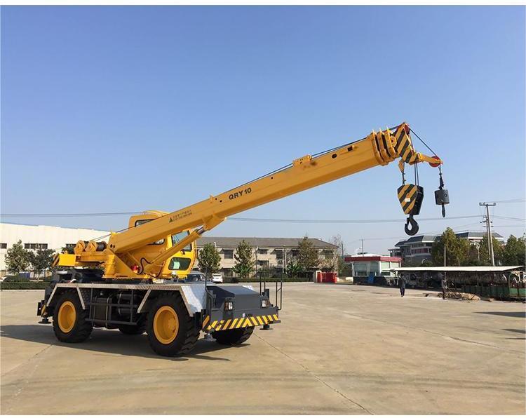 small all terrain crane
