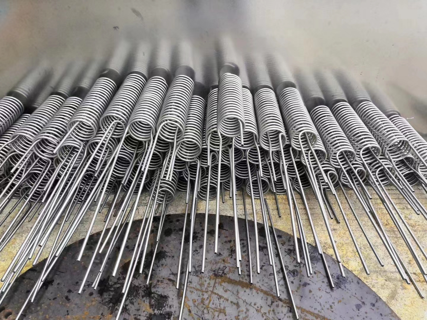 Stainless steel tubes forming in Coils