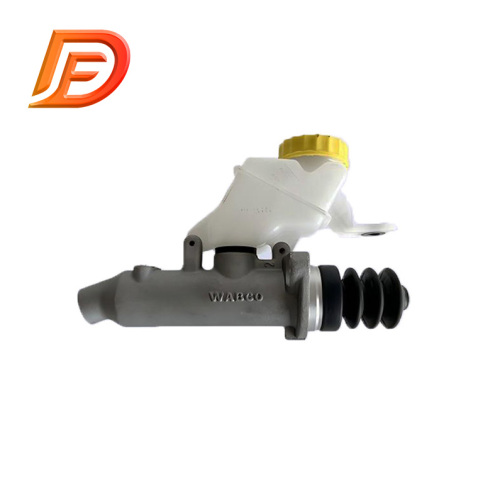 Conjunto de instalación de bomba principal y tanque de líquido.