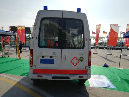 Maxus v80 China van ambulance supplier price