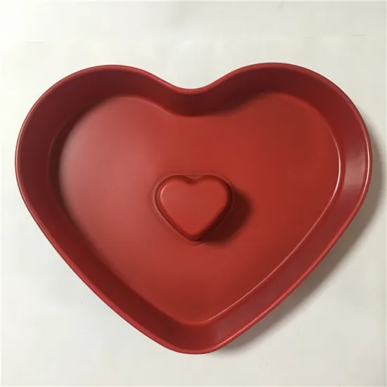 2019 New Colorful coating heart shaped baking pan