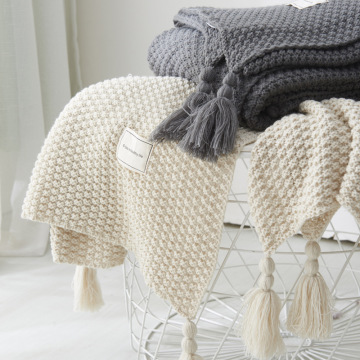 Coperte macrame a maglia personalizzate e tiri di nappe per l'arredamento e il comfort della casa