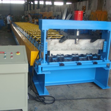 Steel construction material deck floor production mill