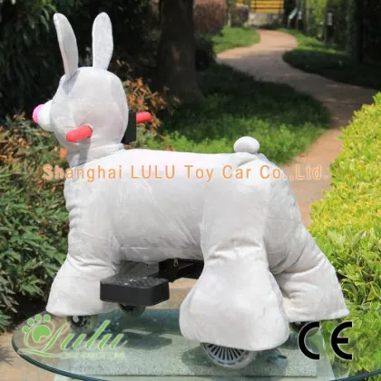 grey rabbit ride car