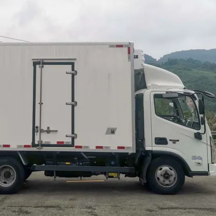 Beiqi Ruixiang 131 HP 4X2 Refrigerated Truck