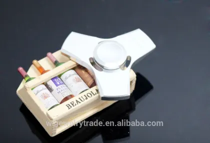 Aluminum alloy triangle fingertips gyro Creative toy phone gyro Hand spinner