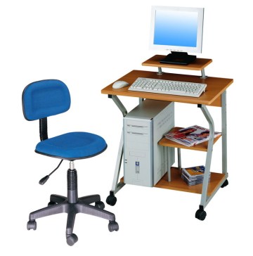 compact Computer Table with a Detachable Shelf