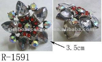 fashion metal crystal and acrylic rhinestones flower jewelry adjustable ring