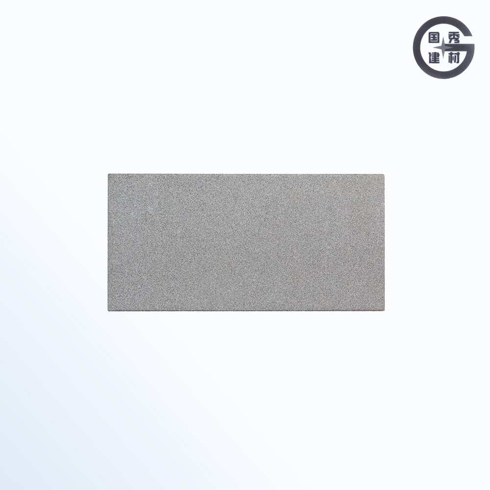 Laje de pavimentação retangular cinza texturizada para calçadas