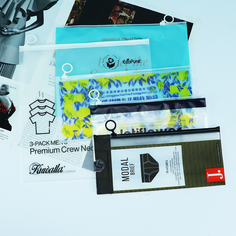 folded-tshirt-packaging-slider-bags