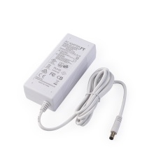 Universal White 18V 3A AC DC محولات