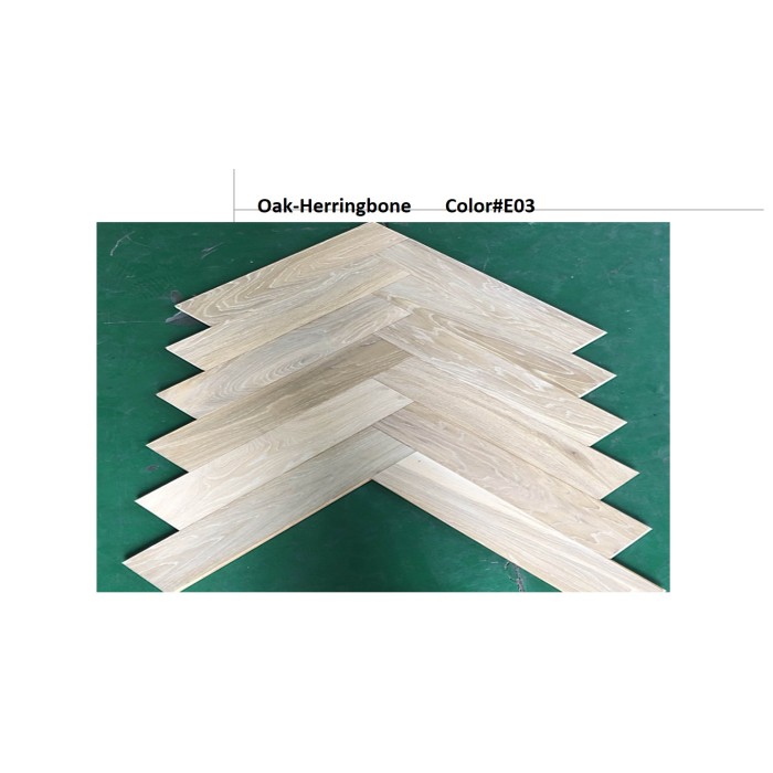 Hergestellte Holzböden in der Nähe