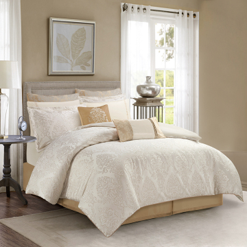 comfortable Jacquard Embroidery comforter set