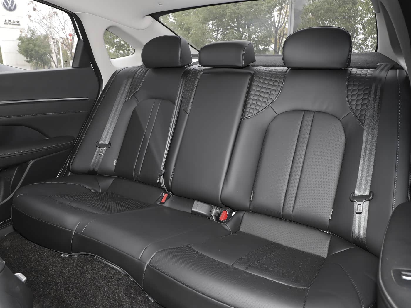 Rich intelligent features